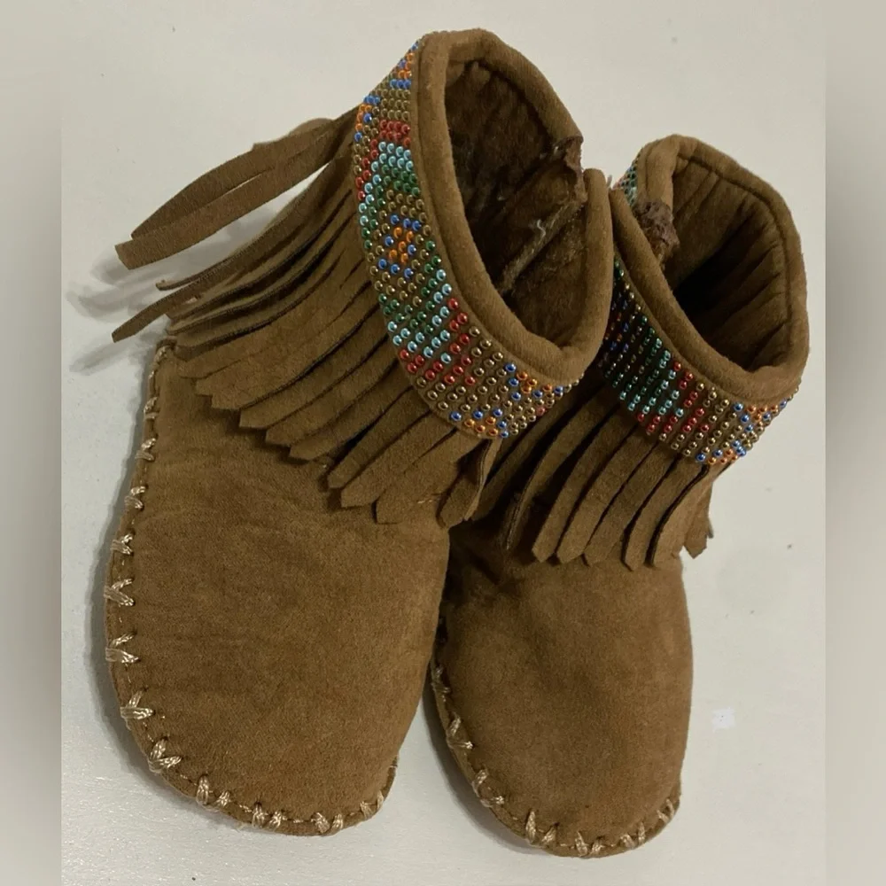 Stuart Weitzman Kids Moccasins with Colorful Beads